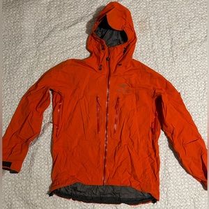 Arcteryx men’s large alpha SV cayenne